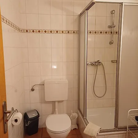 Haus Hermes בית הארחה 3*